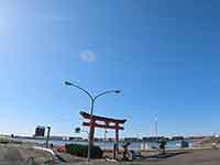 海老取川沿いの散歩コースと羽田平和の大鳥居