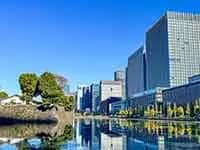 皇居が近いこともあってホテル周辺の環境も抜群の丸の内界隈。