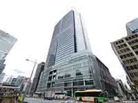 東京駅の八重洲側出口正面に建っている東京ミッドタウン八重洲。